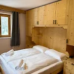 Dolomites Red Heart View Apartamento