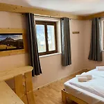 Dolomites Red Heart View Apartamento *